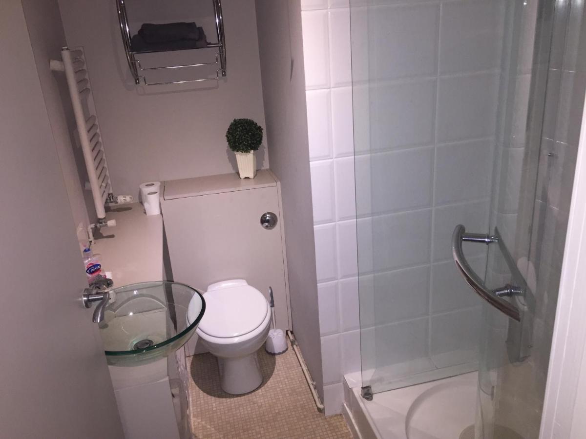 Large 2-Bed House Derbyshire Off Chatsworth Rd Честерфилд Экстерьер фото
